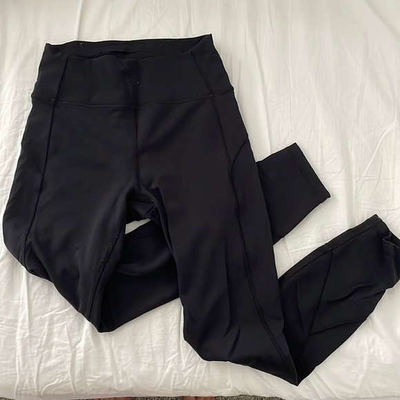 lululemon athletica Pants - Lululemon in movement 7/8 tight